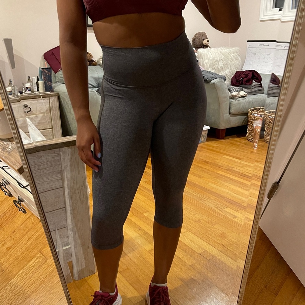 Lululemon Cropped Leggings - GONE BY 8/20‼️